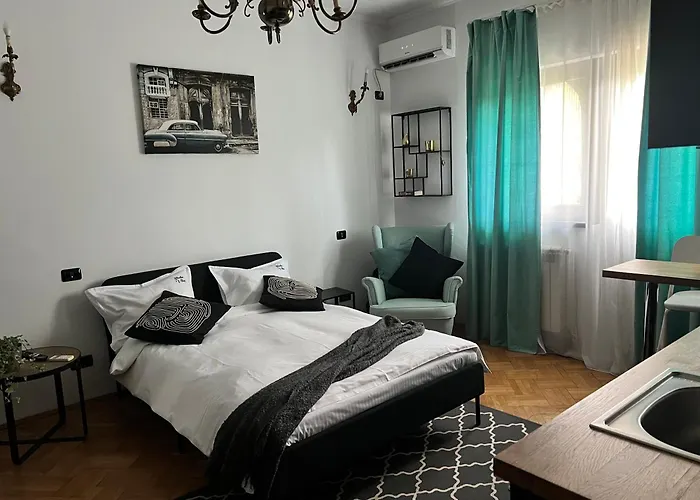 Studio Villa Floreasca Bucureşti